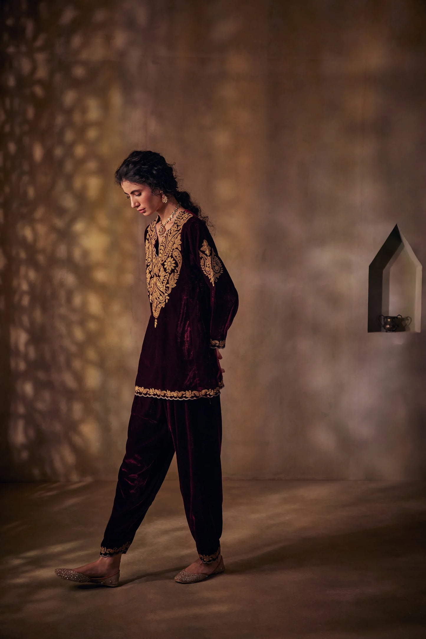 Royal Burgundy Silk Velvet Tilla Set with Dupatta – Koshur India